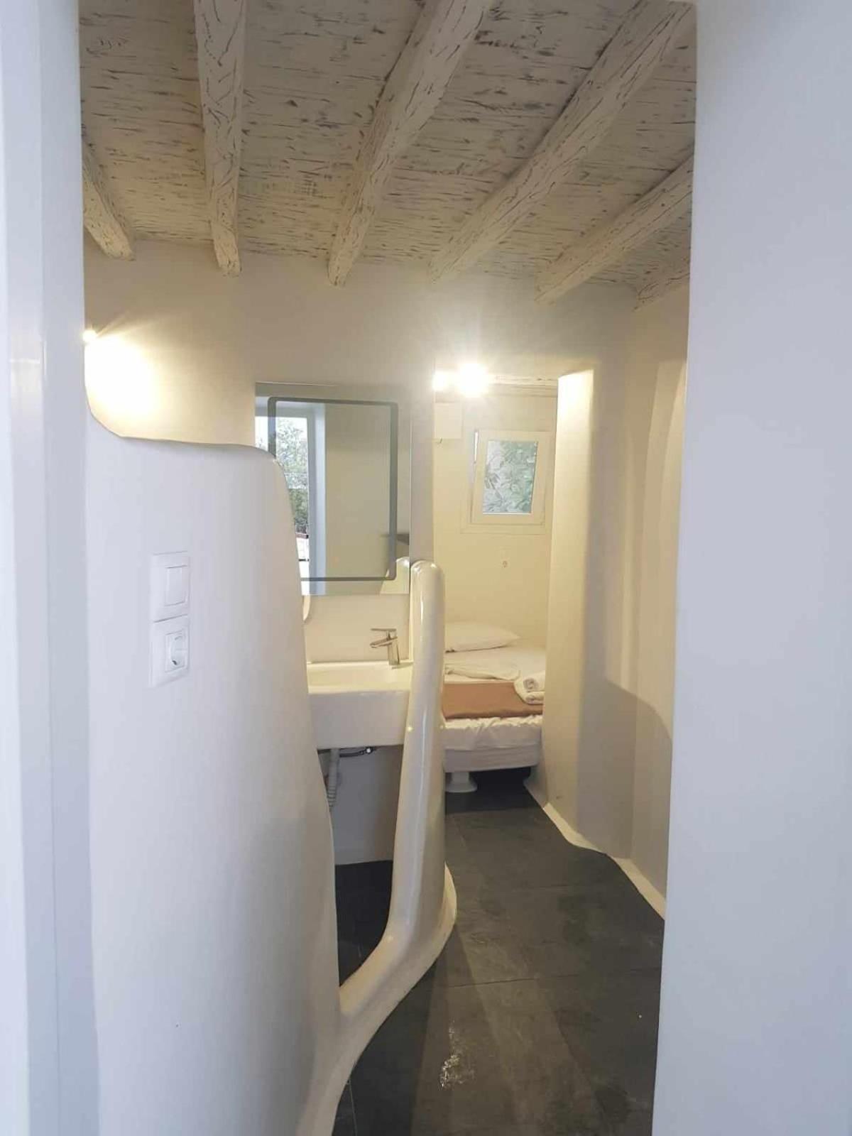 Mykonos Vibes Airport Studios And Apartments Mykonos Town Exterior photo