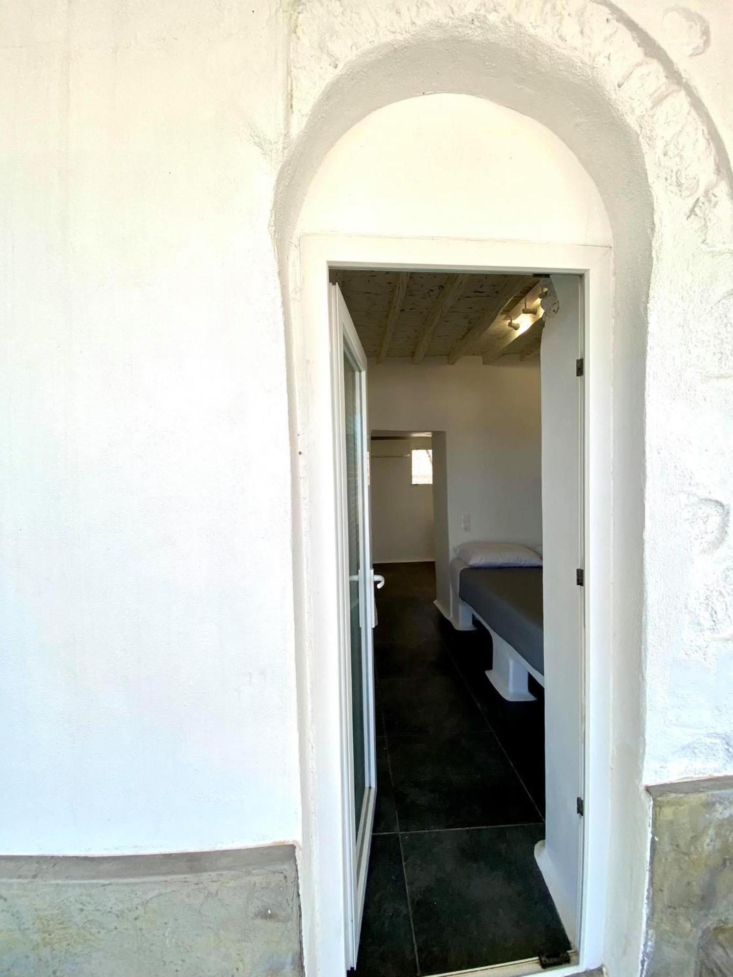 Mykonos Vibes Airport Studios And Apartments Mykonos Town Exterior photo