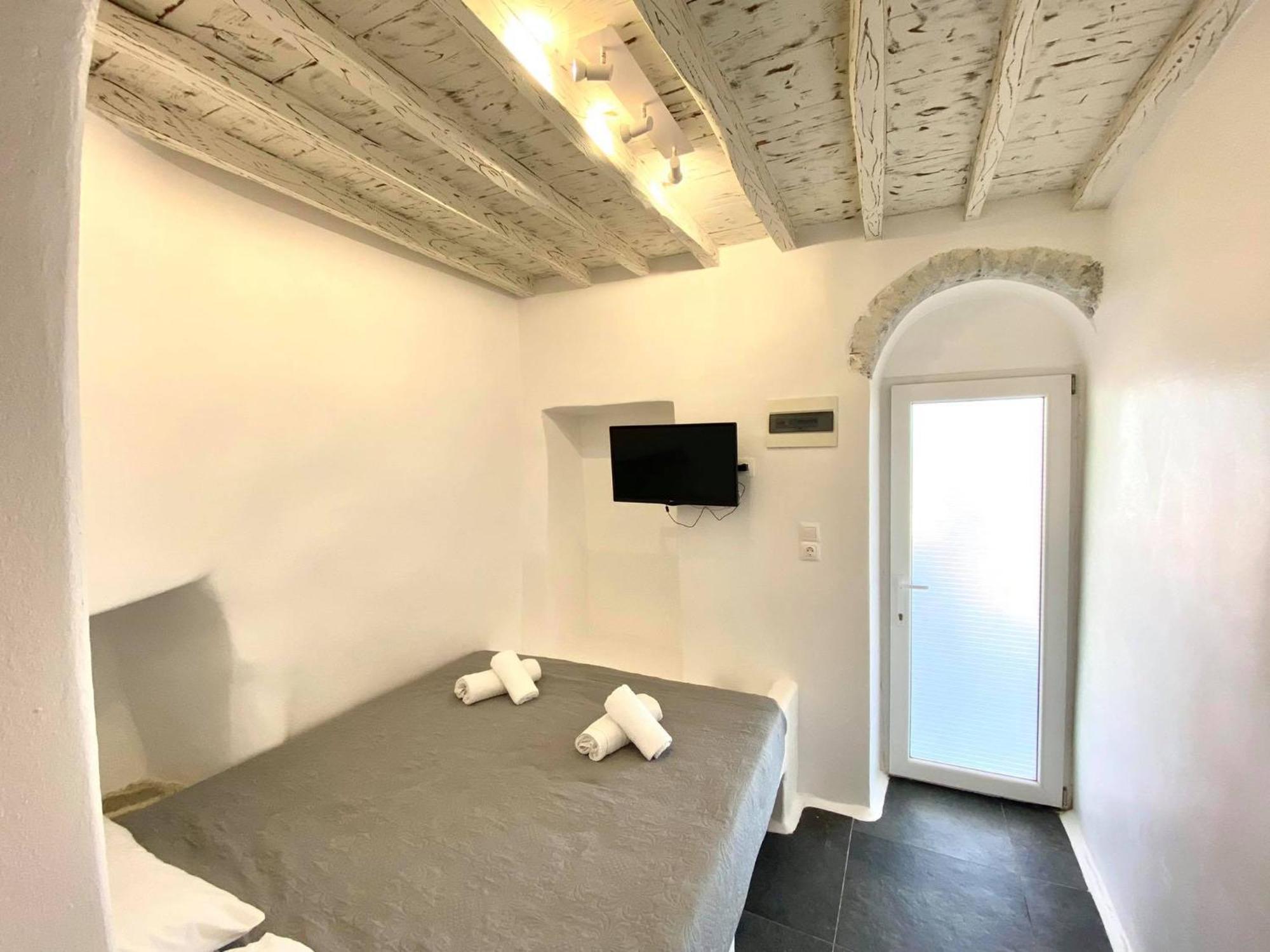 Mykonos Vibes Airport Studios And Apartments Mykonos Town Exterior photo