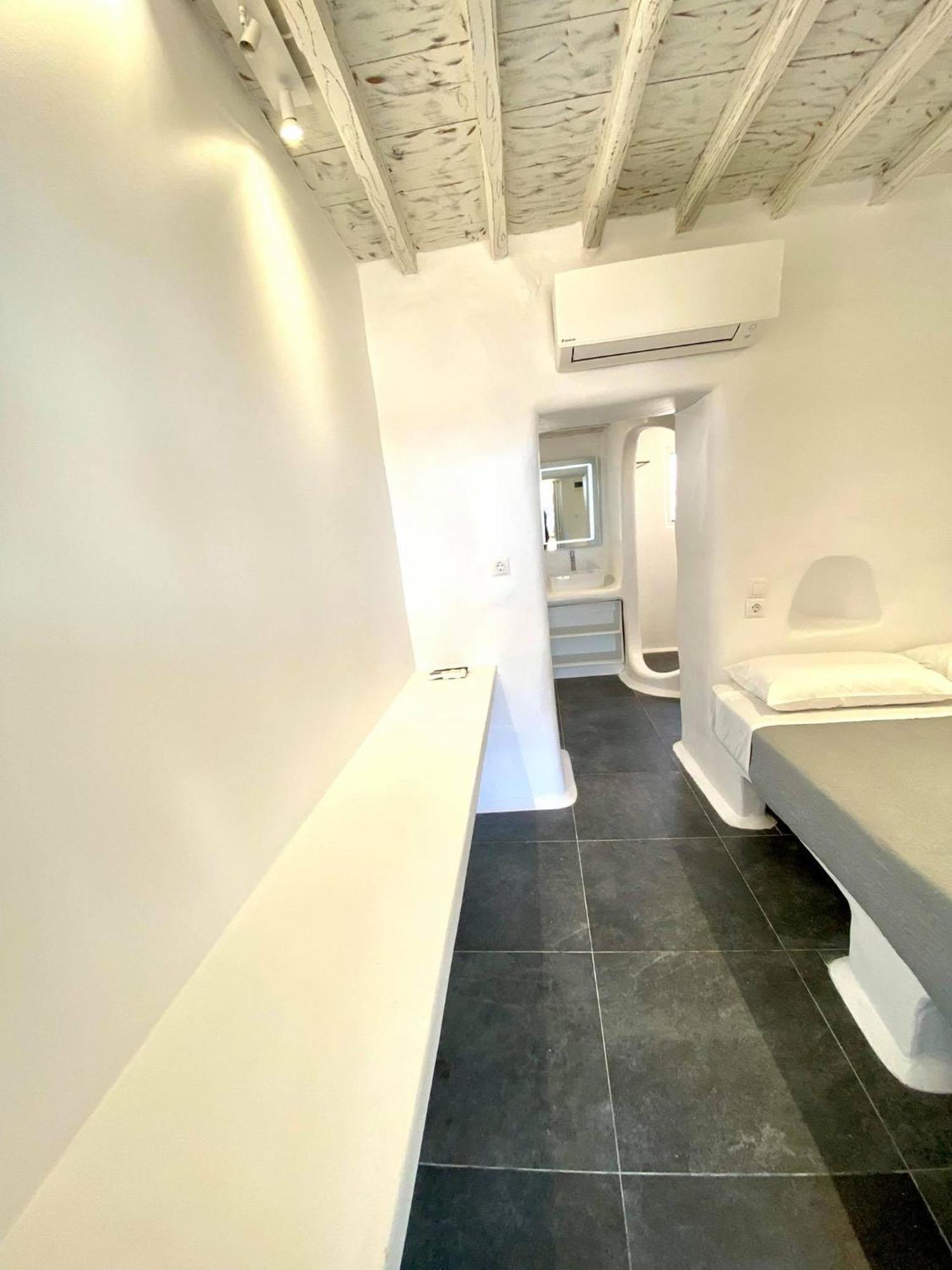 Mykonos Vibes Airport Studios And Apartments Mykonos Town Exterior photo