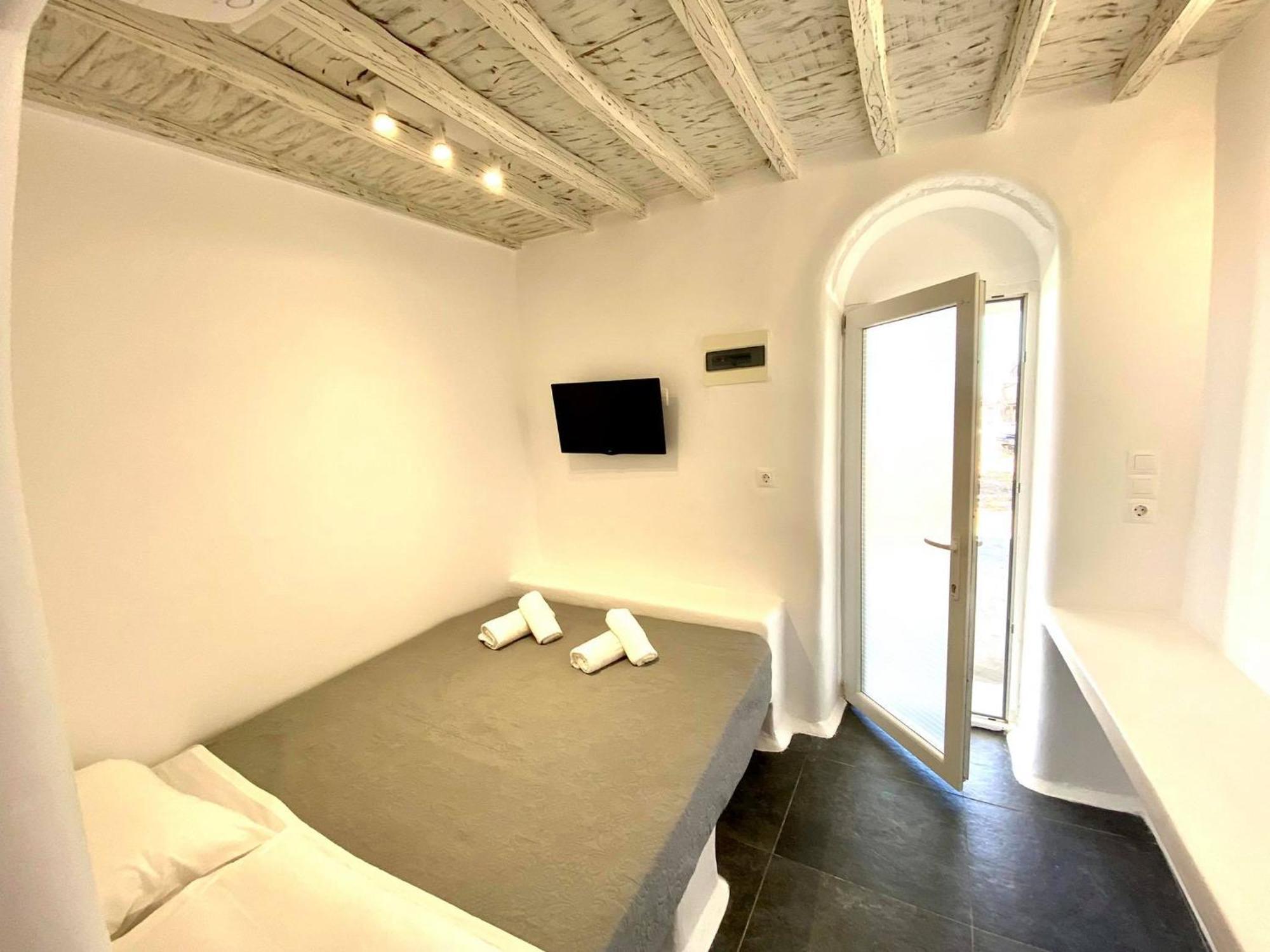 Mykonos Vibes Airport Studios And Apartments Mykonos Town Exterior photo